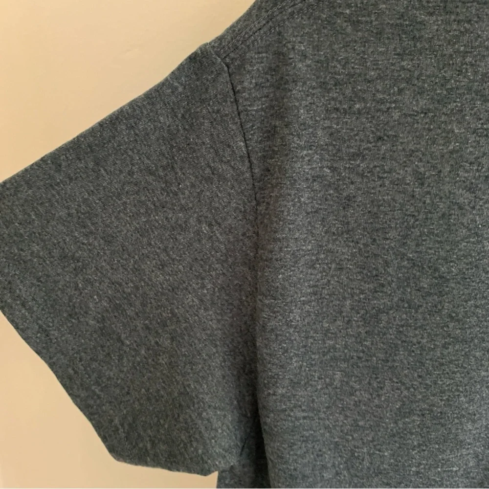 Motley Crew The Bad Boys of Hollywood Graphic T-Shirt - Gray NWT - Picture 8 of 8